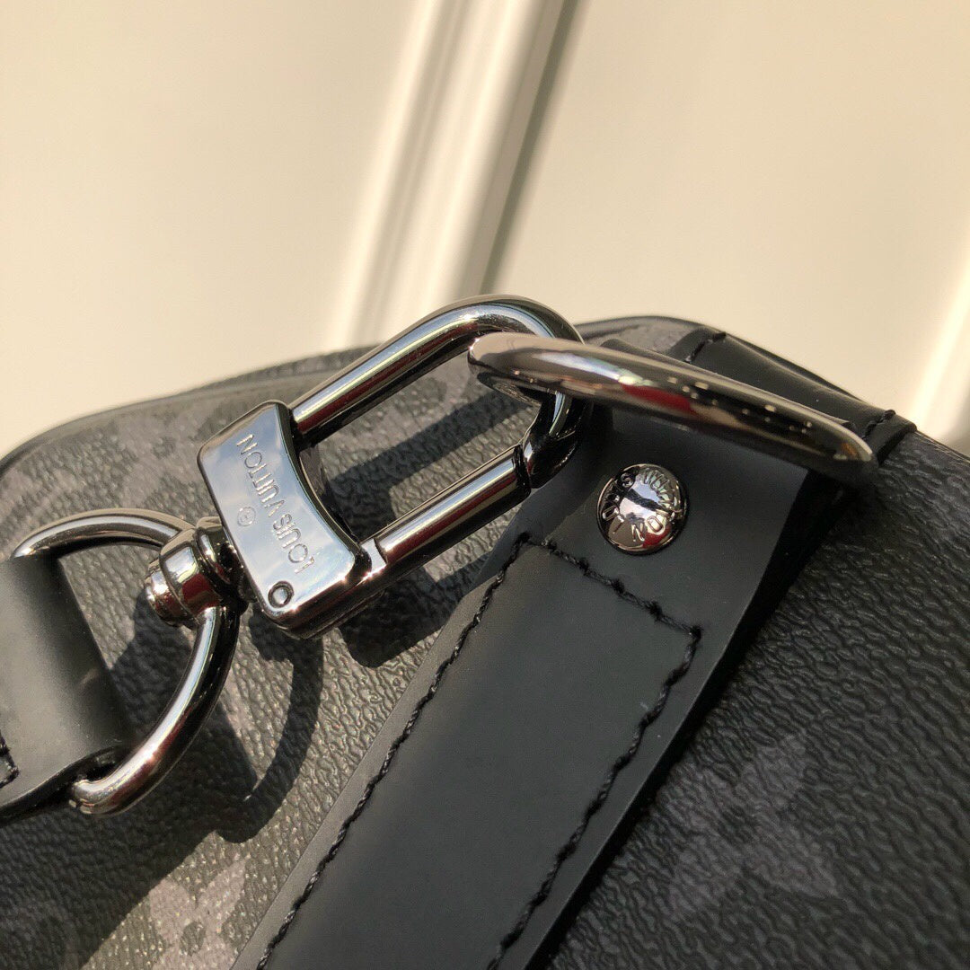 Louis Vuitton Luggage Bag Monogram 55cm Black – product image 9