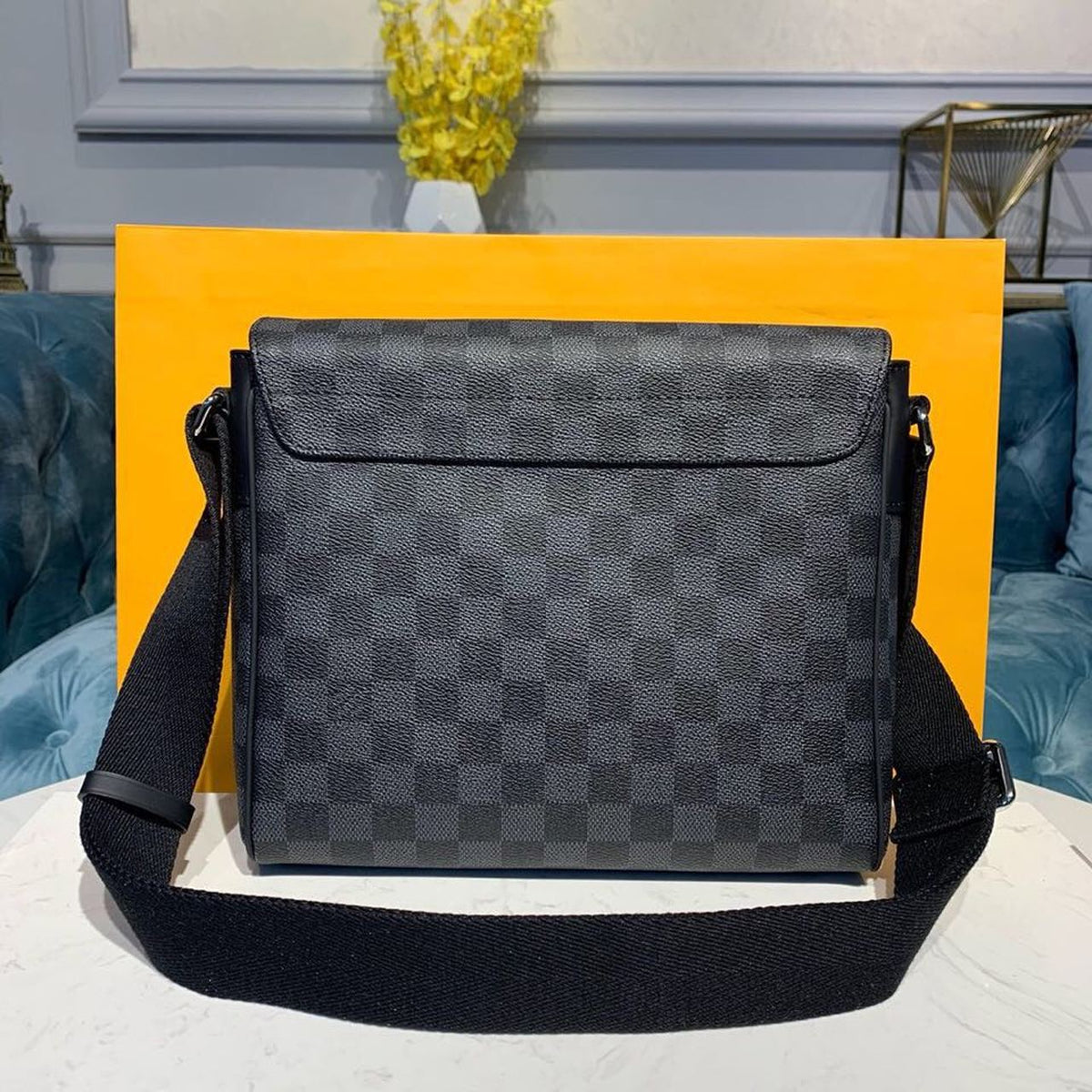 Louis Vuitton District PM Bag 25cm Damier Graphite Canvas Spring/Summer Collection N41028, Black – product image 4