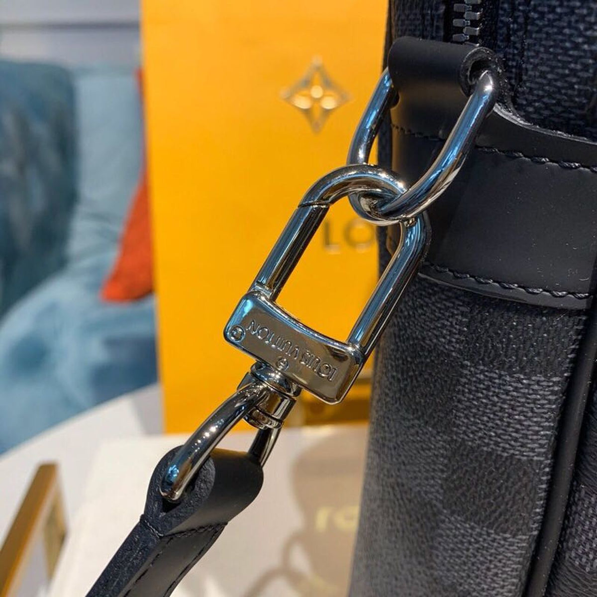 Louis Vuitton Porte Documents Voyage Bag 37cm Damier Graphite Canvas Spring/Summer Collection N41466 Black – product image 8