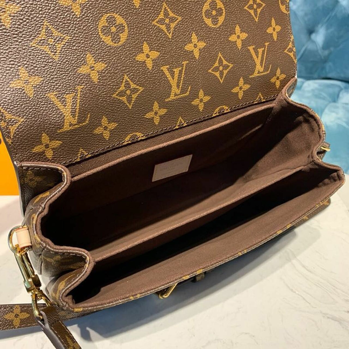 Louis Vuitton Pochette Métis Bag Monogram Canvas Fall/Winter Collection M40780 Brown – product image 8