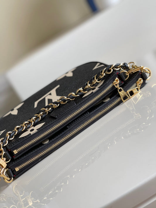 Louis Vuitton Multi Pochette Crossbody Bags 24cm Black – product image 2