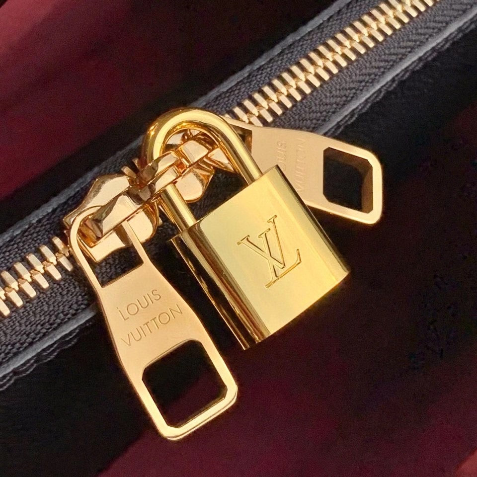 Louis Vuitton Montaigne MM Monogram – product image 6