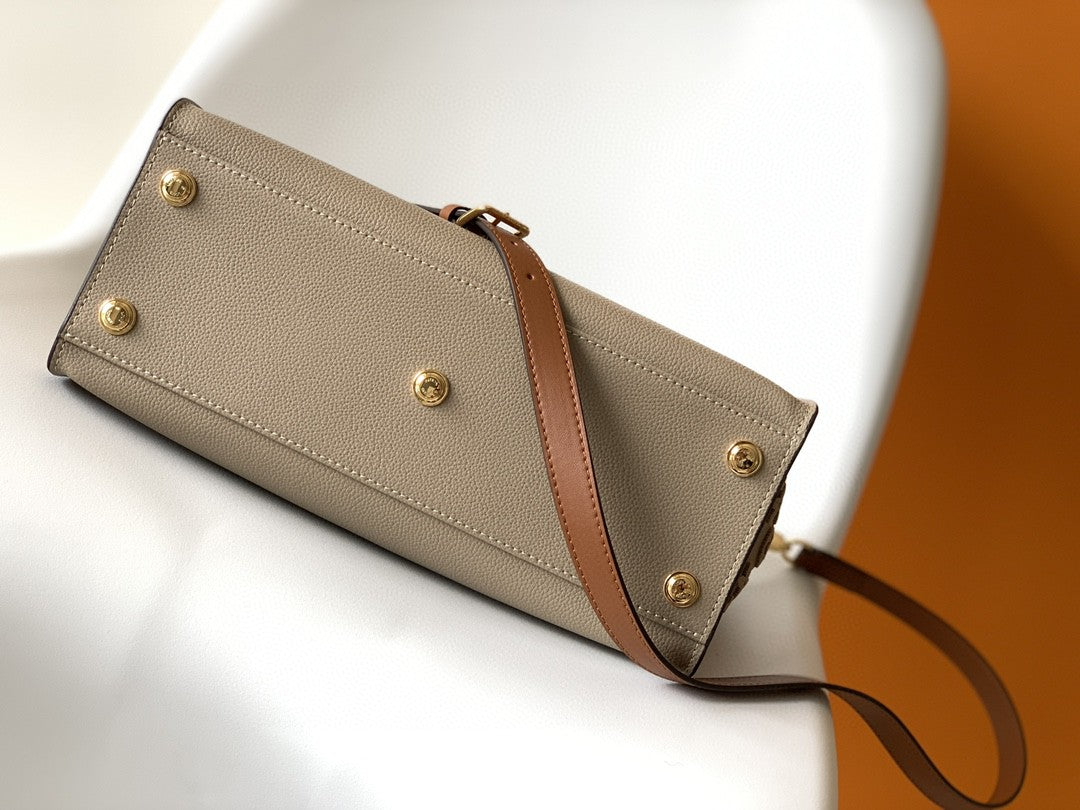 Louis Vuitton M57728 On My Side PM 30cm – product image 4