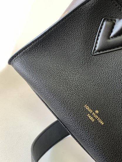 Louis Vuitton M57728 On My Side PM 30cm Black – product image 7