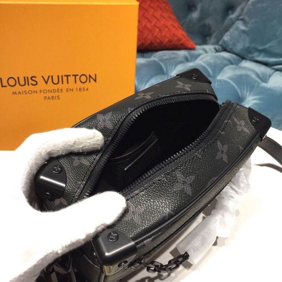 Louis Vuitton Mini Soft Trunk 18cm Monogram Infini Canvas Spring/Summer Collection M44480 Noir – product image 13