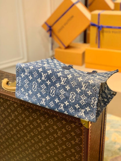 Louis Vuitton Onthego MM Tote Navy Blue 32cm – product image 3