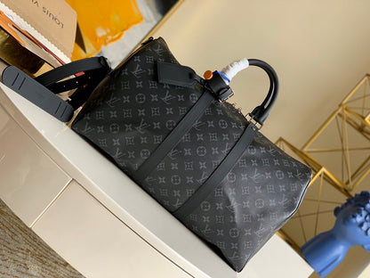 Louis Vuitton Monogram 45cm Black – product image 1