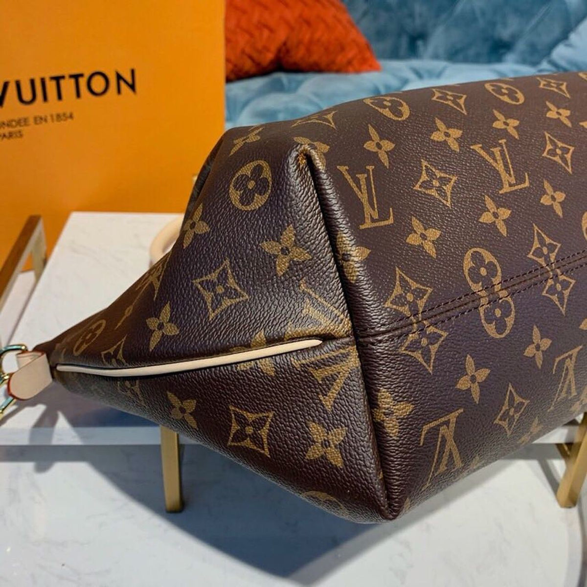 Louis Vuitton Turenne MM Bag 38cm Monogram Canvas Spring/Summer Collection M48814, Beige – product image 5