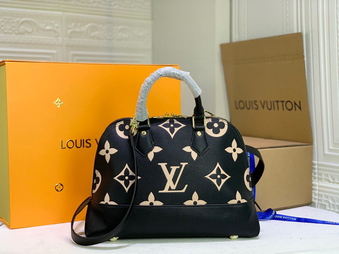 Louis Vuitton ALMA Monogram 35cm Black – product image 6