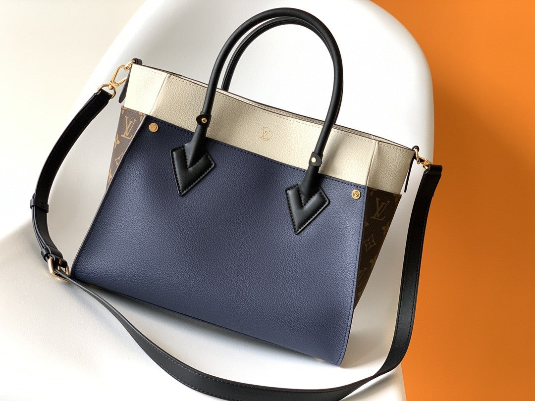 Louis Vuitton M57728 On My Side PM 30cm Blue – product image 7