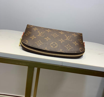 Louis Vuitton Cosmetic Pouch 19cm Brown – product image 3