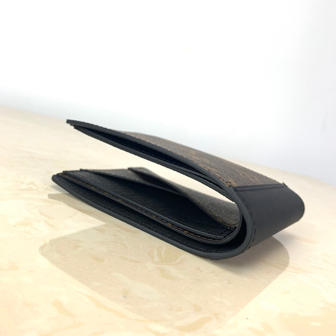Louis Vuitton Monogram Macassar Clutch Bag 19cm Brown – product image 3