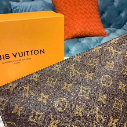 Louis Vuitton Toiletry Pouch 26cm Monogram Canvas Spring/Summer Collection M47542, Beige – product image 5