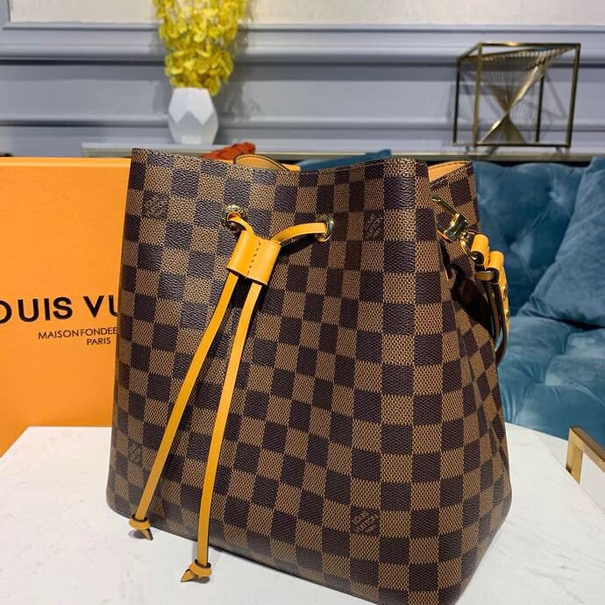 Louis Vuitton Néo Noé BB Bucket Bag 26cm Damier Ebene Canvas Spring/Summer Collection N40213, Safran – product image 3