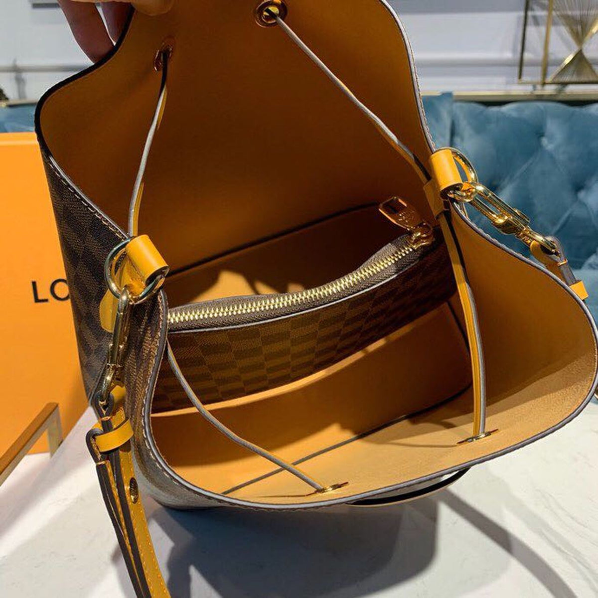 Louis Vuitton Néo Noé BB Bucket Bag 26cm Damier Ebene Canvas Spring/Summer Collection N40213, Safran – product image 9