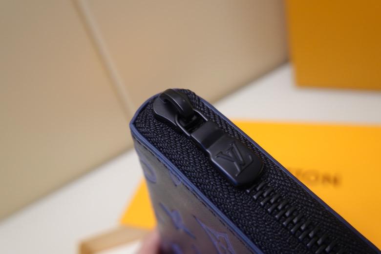 Louis Vuitton Wallet 20 cm – product image 2