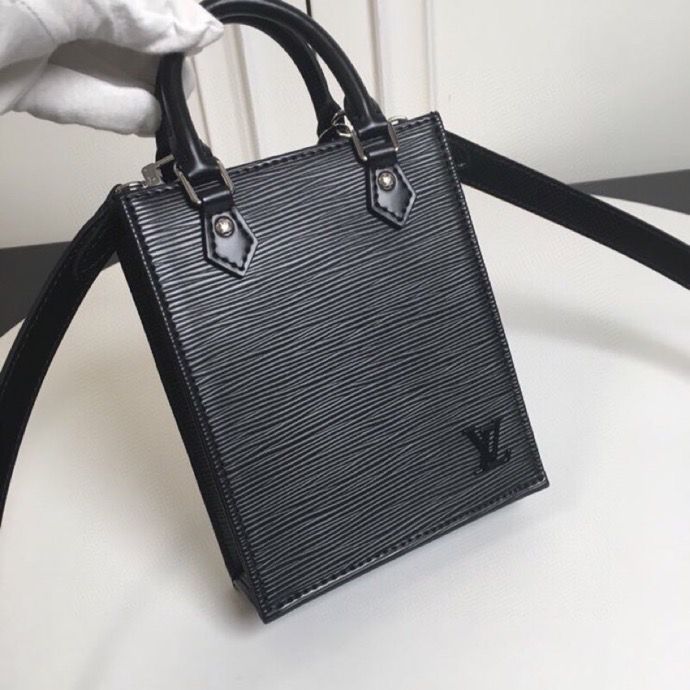 Louis Vuitton Petit Sac Plat 14cm – product image 5