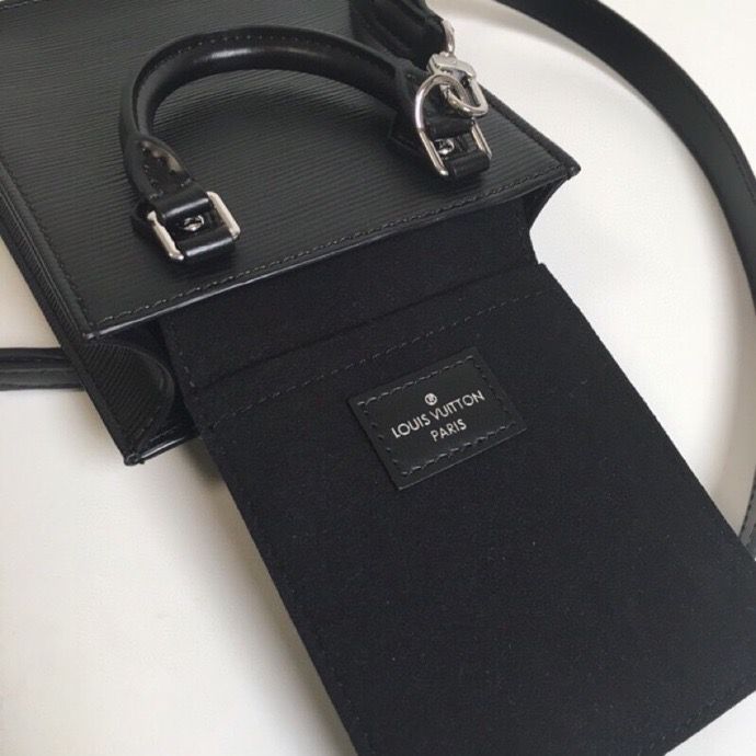 Louis Vuitton Petit Sac Plat 14cm – product image 8