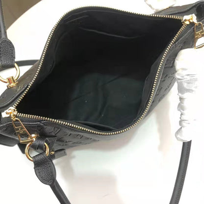 Louis Vuitton V Tote MM Bag Monogram Empreinte Canvas Spring/Summer Collection M44421 26cm Black – product image 5