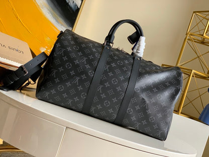 Louis Vuitton Monogram 45cm Black – product image 3