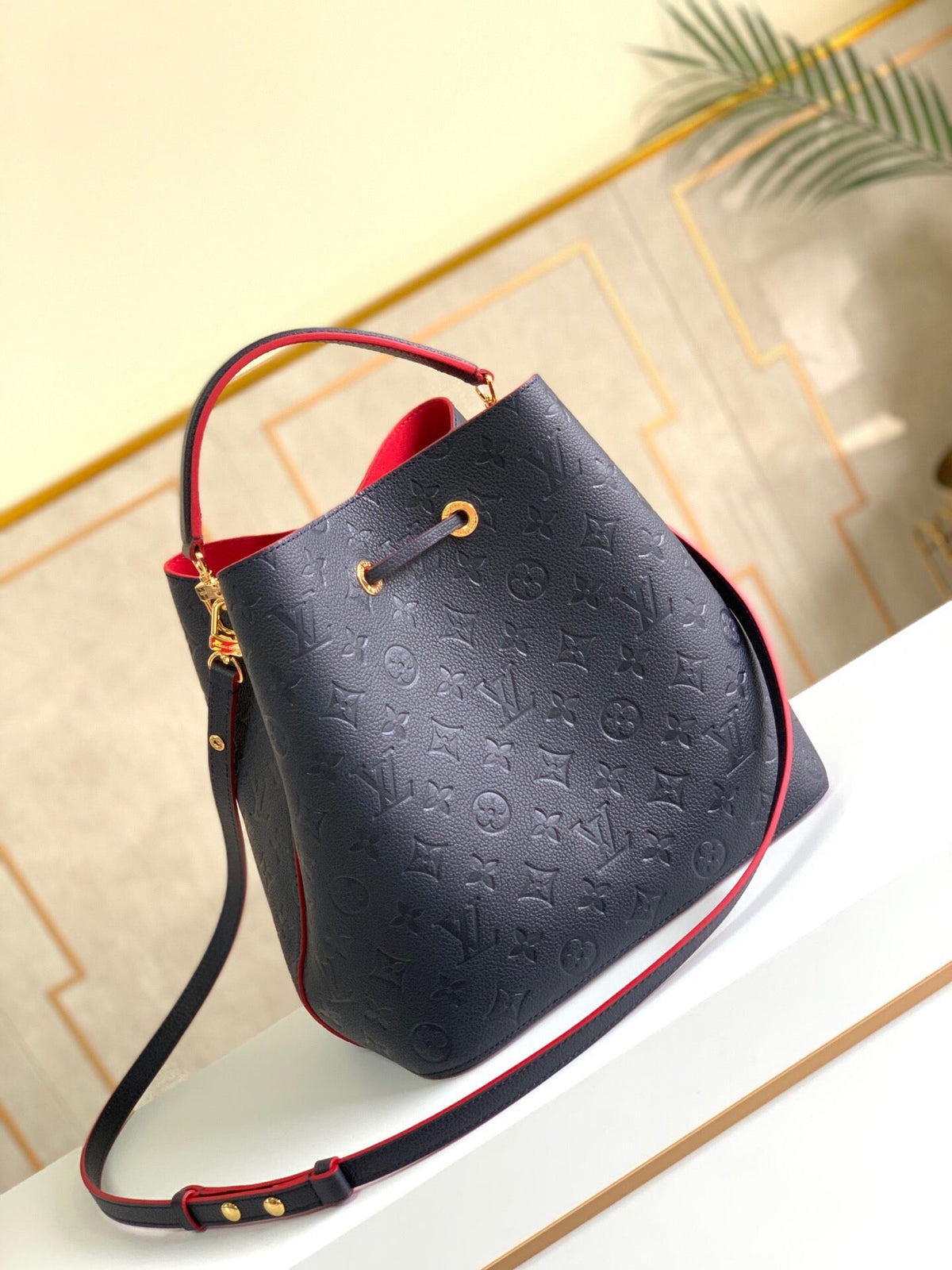 Louis Vuitton Crossbody Bags 26cm Navy blue – product image 1